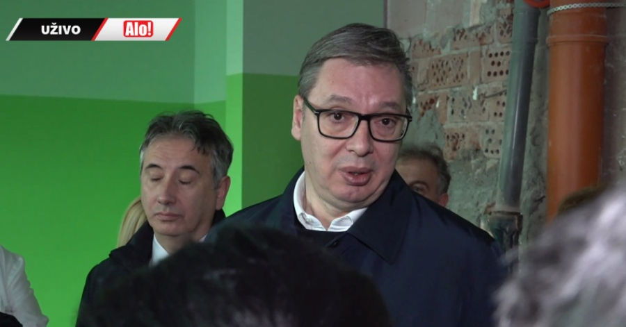 Vučić obilazi radove na rekonstrukciji Opšte bolnice u Vranju