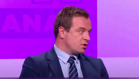 Ideolog blokadera Čedomir Stojković javno je rekao na islamističkoj televiziji da će njegovi saborci u Srbiji priznati da su Srbi genocidaši