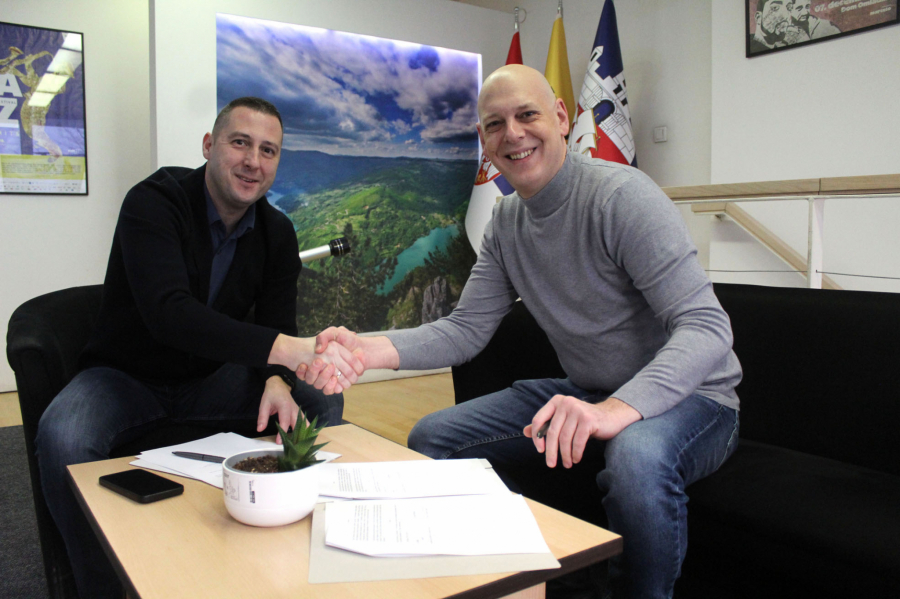 Dom omladine potpisao ugovor