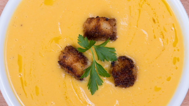 potaž sa šargarepom i jabukama