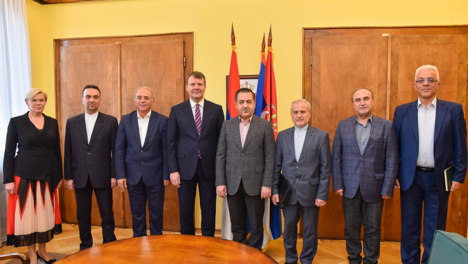 Mirović sa iranskim predstavnikom