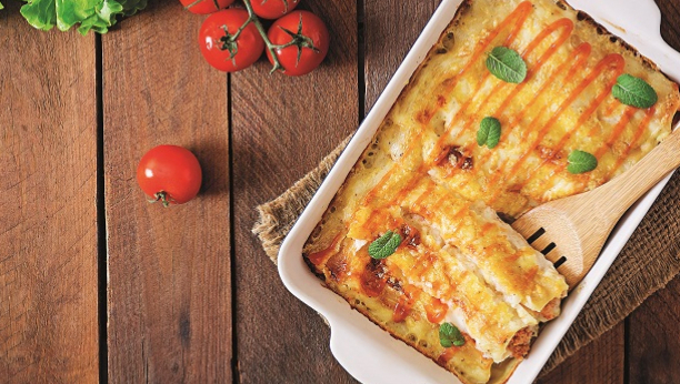 kanelone u bešamel sosu