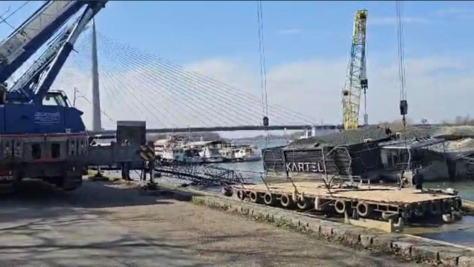 Izvlačenje splava "Kartel"