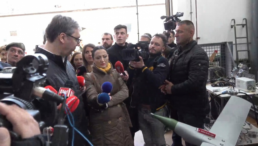 Predsednik Aleksandar Vučić obilazi Vojnotehnički Institut