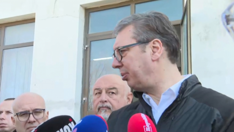 Predsednik Aleksandar Vučić obilazi Vojnotehnički Institut