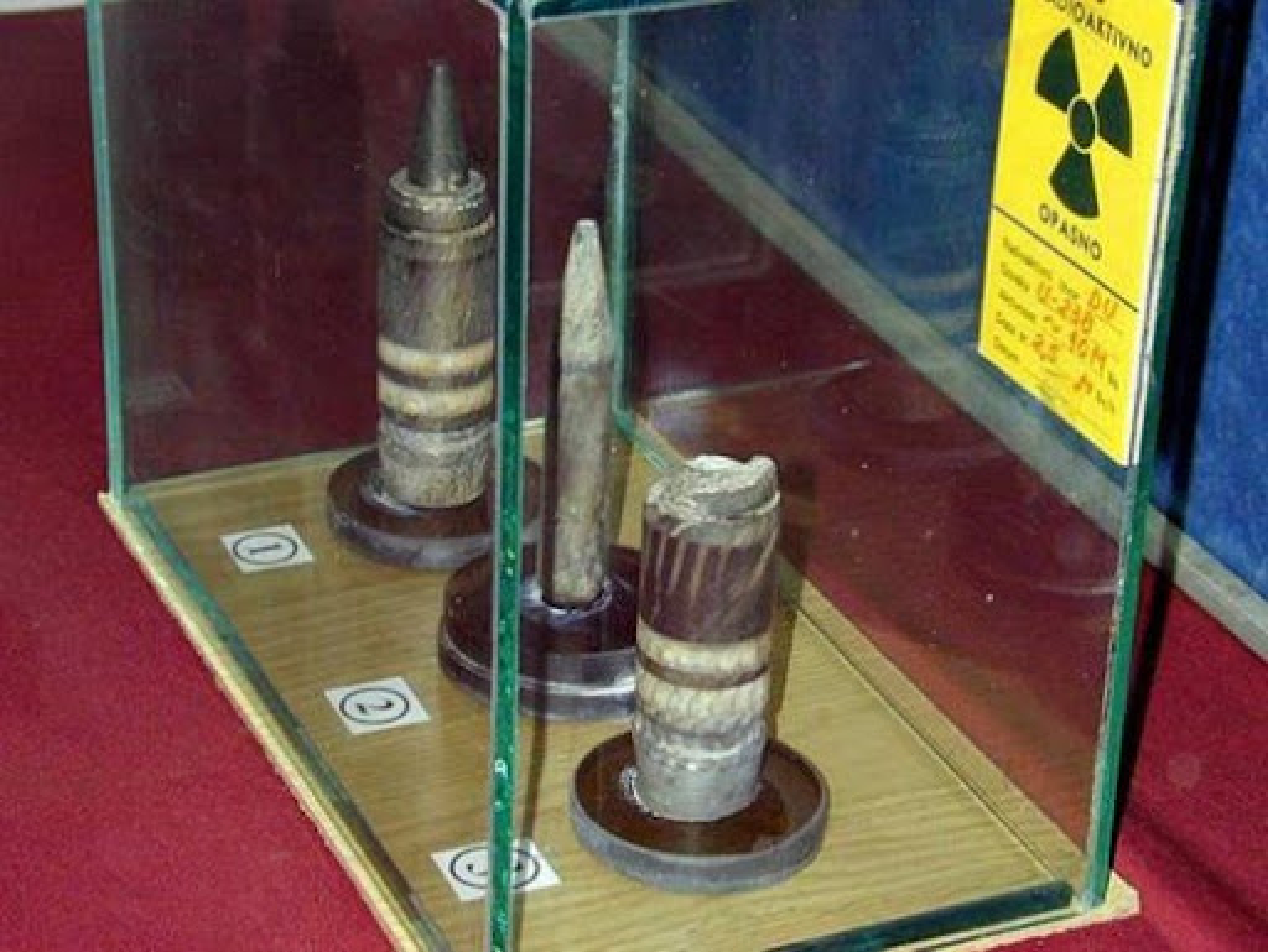 U 283 - osiromašeni uranijum