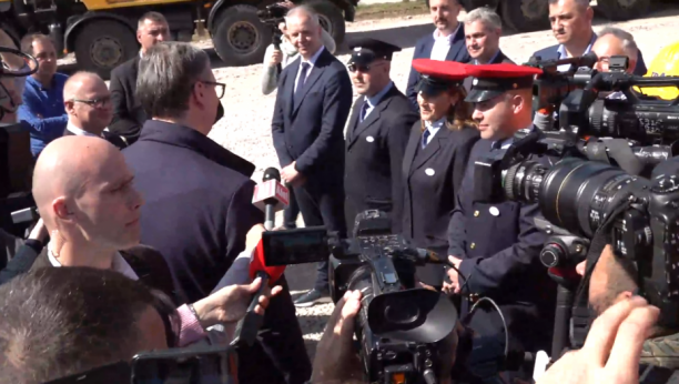 Predsednik Srbije Aleksandar Vučić obilazi radove na rekonstrukciji pruge od Niša do Dimitrovgrada