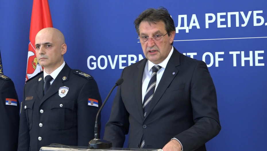 Ministar unutrasnjih poslova