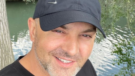 Ističe da uživa u samostalnom obavljanju kućnih popravki