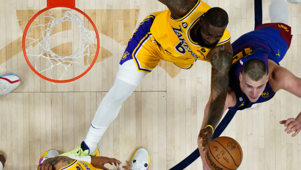 Nikola Jokić i Lebron Džejms