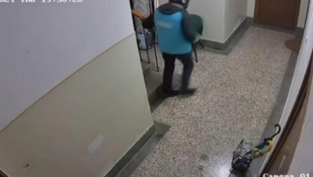 Devojka je preživela zahvaljujući njegovoj brzoj reakciji, ali je Jovica zadobio teške povrede