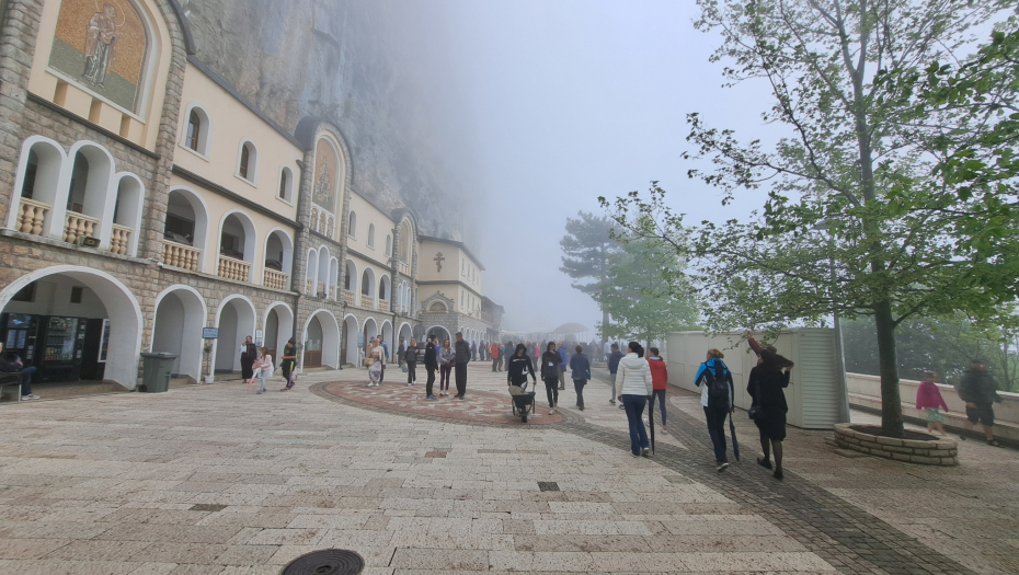 Vernici stižu u Ostrog