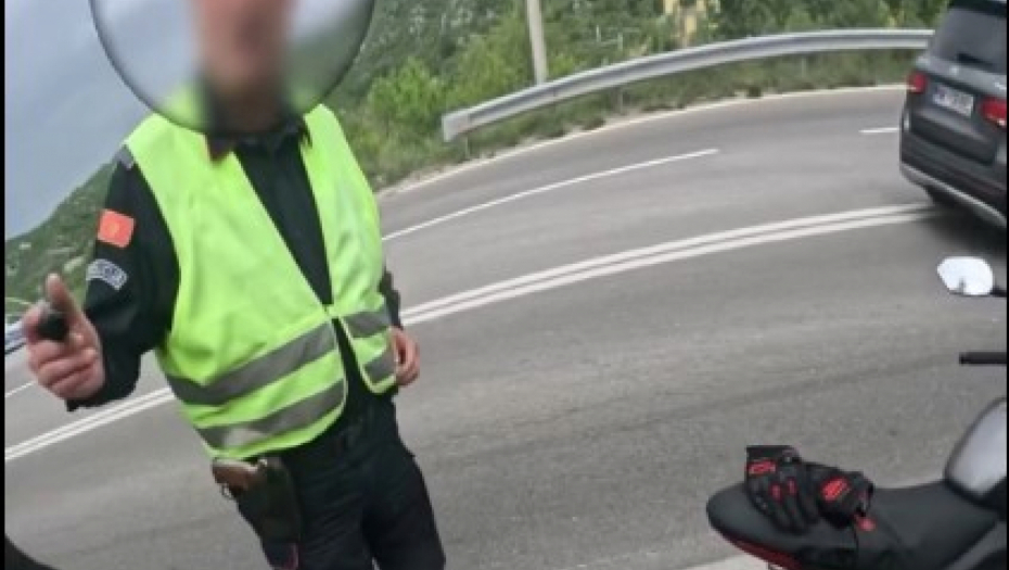 policajac i motociklista