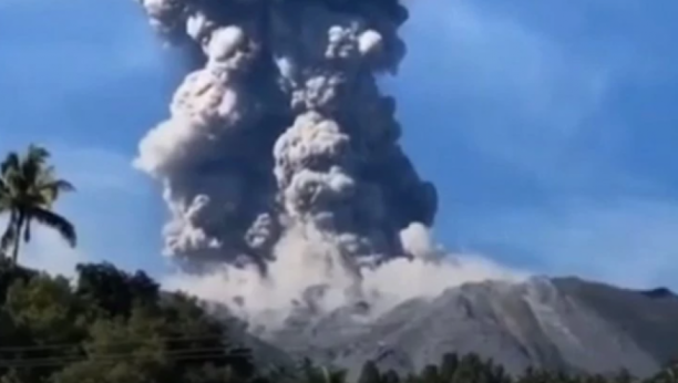 Erupcija vulkana Ibu