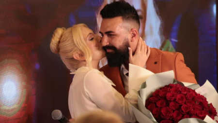 Cela porodica proslavila je ovu divnu vest, grleći se i ljubeći, a Nikolina je sve objavila na svom Instagram profilu