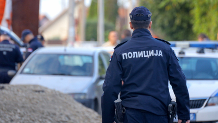 Konkurs koji je raspisalo Ministarstvo unutrašnjih poslova (MUP) za upis ukupno 850 polaznika u Centar za osnovnu policijsku obuku (COPO) u Sremskoj Kamenici na stručno osposobljavanje za obavljanje poslova policajac i saobraćajni policajac otvoren je do 31. oktobra.