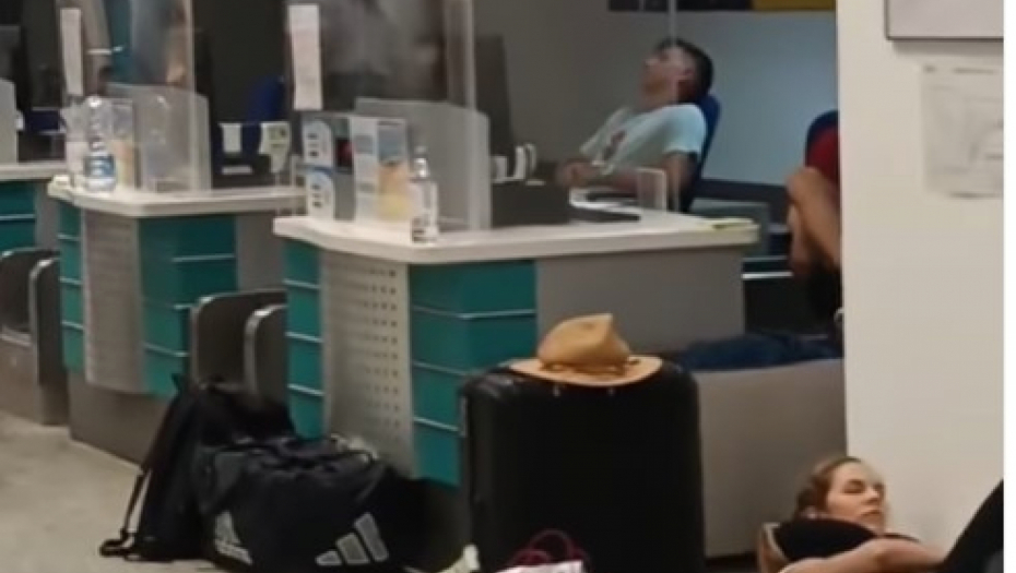 Srbi na aerodrmu na Sardiniji