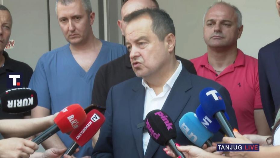 Obraćanje ministra Ivice Dačića ispred Urgentnog centra