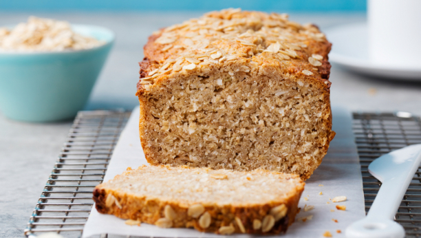 banana hleb sa kokosom