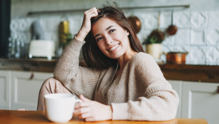 Istraživanje je pokazalo da muškarci ocenjuju da su 4 tipa ženskih osmeha na profilnim slikama - najprivlačniji.