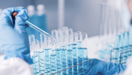 U Bijelom Polju u Crnoj Gori potvrđen je prvi slučaj leptospiroze, bolesti koja se prenosi sa zaraženih životinja na ljude, potvrdio je danas crnogorski Institut za javno zdravlje.