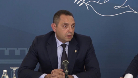 Pokret socijalista Aleksandra Vulina čestitao je predsedniku Srbije Aleksandru Vučiću i Srpskoj naprednoj stranci na pobedi na lokalnim izborima u Zaječaru i Kosjeriću.