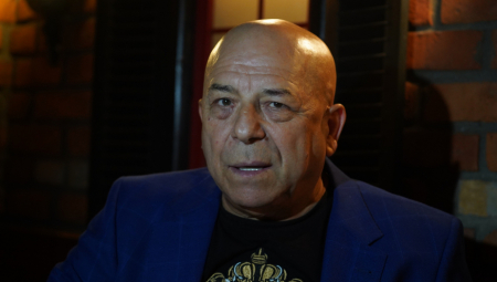 Nakon operacije planira da se posveti sebi, pa je tako otkrio da će presaditi kosu u Turskoj