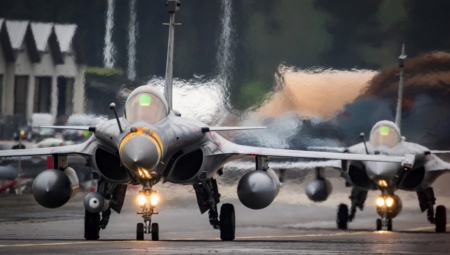 FRANCUZI UVALILI HRVATIMA STARE RAFALE: Posle plakanja jer je Srbija dobila nove, ipak potpisali - Ovde će morati mnogo da se radi... Podeli vest