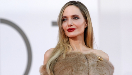 ANĐELINA DŽOLI POSLE 5 GODINA IGRA U AKCIONOM TRILERU Mračna priča već intrigira - &amp;quot;Ljudi će biti šokirani njenom ulogom&amp;quot;