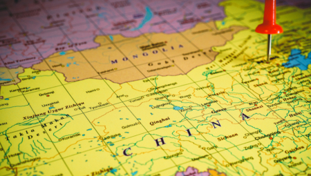 Peking je zbog obilnih padavina izdao upozorenje na potencijalne geološke katastrofe, uključujući klizišta, saopštila je danas meteorološka agencija prestonice