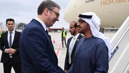 Predsednik Srbije Aleksandar Vučić sastaće se danas sa predsednikom Ujedinjenih Arapskih Emirata, šeikom Mohamedom bin Zajedom Al Nahjanom u Abu Dabiju
