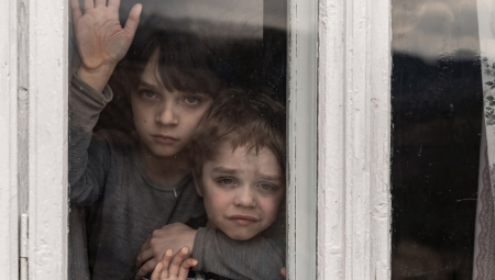 Četiri osobe uhapšene zbog optužbi za zlostavljanje dece