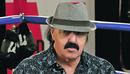 Odlučio je da sa prijateljem otvori kafanu u prestonici Francuske, ali to se na kraju ipak nije pokazala kao dobra odluka