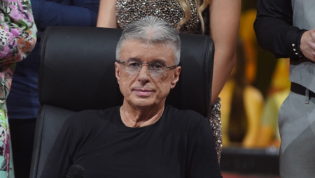 Inače, Cobe danas od nastupa živi odlično, a o zaradi je javno govorio