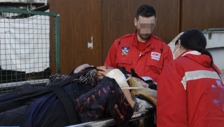 U Beogradu se u toku protekle noći dogodilo šest saobraćajnih nezgoda, u kojima je jedna osoba teško povređena, a šest osoba je zadobilo lakše povrede, saopšteno je iz službe Hitne pomoći