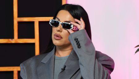 Odgovornost je preusmerio na Seku i njenog supruga i menadžera Veljka Piljkića