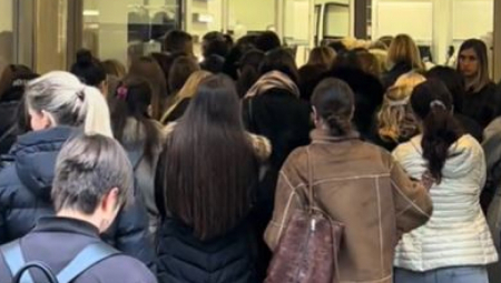 Poznato je da blokaderi iz dana u dan plasiraju neistine kako se u Srbiji teško živi. Međutim, svanuo im je "crni petak"