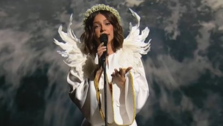 Na muzičkom takmičenju "Pesma za Evroviziju" predstavila se numerom "Gnezdo orlovo"