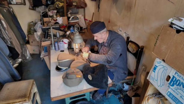 Deda Đorđe radi u 90. godini