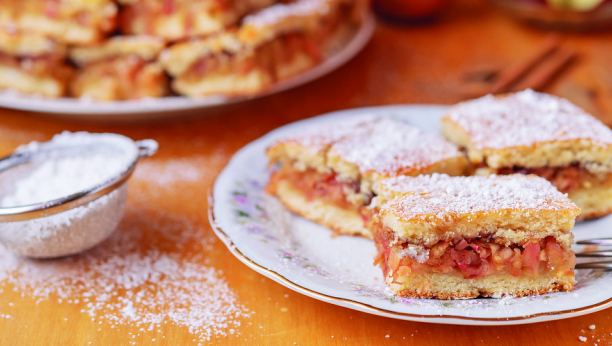 lenja pita sa jabukama