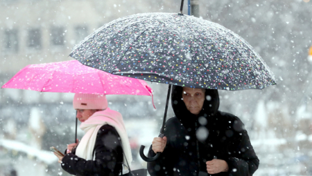 Vremenska prognoza za subotu, 4. oktobar 2025: kiša i sneg u planinama, kratkotrajno razvedravanje tokom dana, a zatim novo naoblačenje. Evo detalja za Srbiju i Beograd.