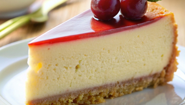 čizkejk sa malinama