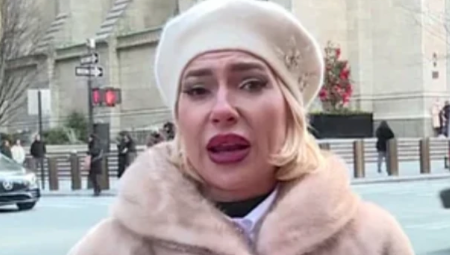 Delovala je poprilično ozbiljno, a na njenom licu nije bilo osmeha