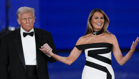 Američki predsednik Donald Tramp je danas na konferenciji za novinare u Beloj kući opisao jedan od svojih nedavnih razgovora sa ruskim predsednikom Vladimirom Putinom, otkrivajući kako ti razgovori mogu biti potpuno neusklađeni sa stvarnošću na terenu