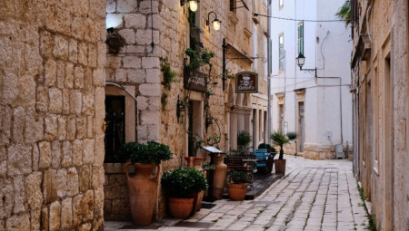 Ako je mesec maj pokazatelj onoga što čeka Hrvatsku u nastavku turističke sezone, onda se hrvatskom turizmu ne piše dobro.