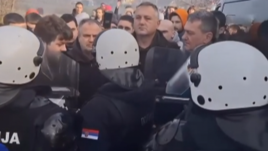 sukob policije i opozicije