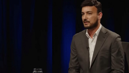 Predsednik opštine Budva Nikola Jovanović napadnut je danas i pretučen u Budvi.