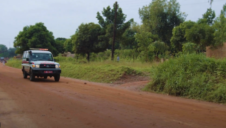 Dve osobe su poginule kada je eksplodirala bomba u jutros u blizini crkve u Kampali, saopštila je vojska Ugande.