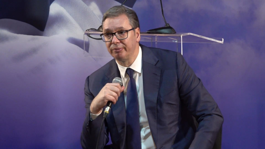 Predsednik Srbije u poseti Rasinskom okrugu: Varvarin je uz Vučića