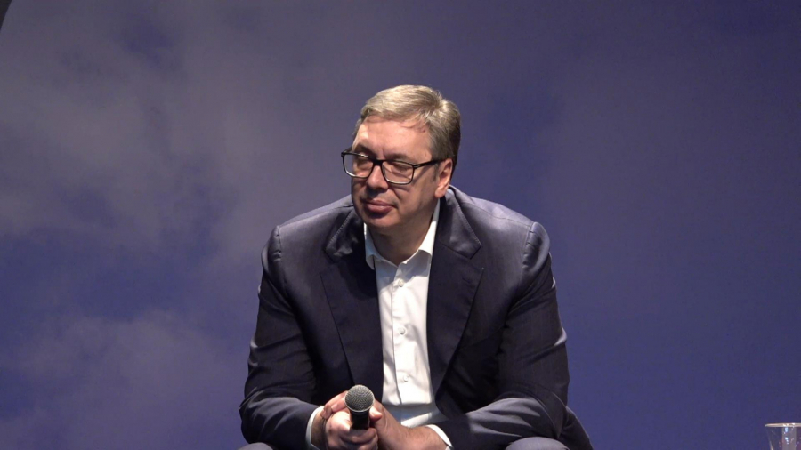 Predsednik Vučić u obilasku domaćinstva Savković u selu Trnavci